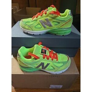 New Balance “Festive” Grinch Green lime Green Festive Red Boys Sz 1Y pc990dx4